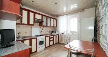 Apartamento 3 habitaciones en Machulishchy, Bielorrusia