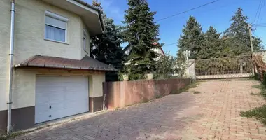 4 room house in Erd, Hungary