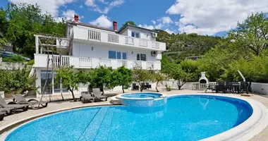 Villa 6 bedrooms with By the sea in Tivat, Montenegro