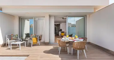 Penthouse 2 bedrooms with parking, with Balcony, with Garden in Las Escalericas, Spain