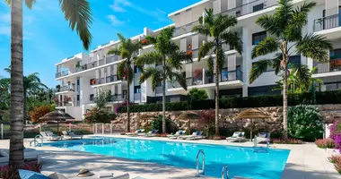 2 bedroom apartment in Estepona, Spain