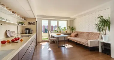 Квартира 3 комнаты в Варшава, Польша
