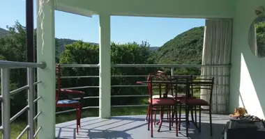 2 bedroom house in Zelenika, Montenegro
