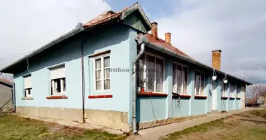 4 room house in Tiszanana, Hungary