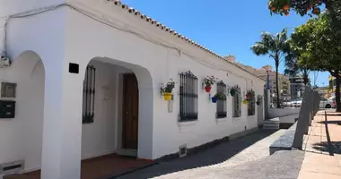 Villa  con Aire acondicionado, con Terraza, con Disponible en España
