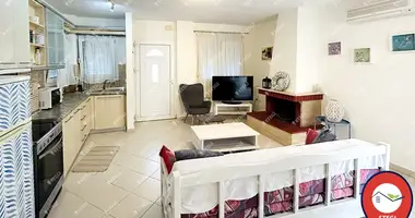 Apartamento 4 habitaciones en Moles Kalyves, Grecia