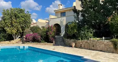Villa 4 bedrooms in koinoteta talas, Cyprus