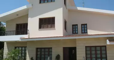 Дом 5 спален в Никосия, Кипр