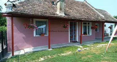 4 room house in Lovaszpatona, Hungary