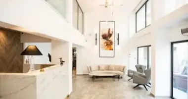 Hotel 1 000 m² in Larnaca, Cyprus
