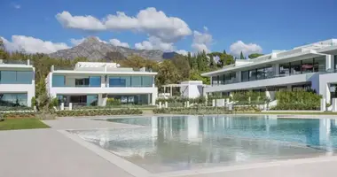 Villa 4 bedrooms in Marbella, Spain