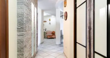 Apartamento 3 habitaciones en Minsk, Belarús