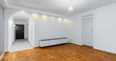 5 room apartment in Zabki, Poland