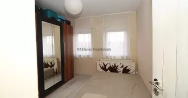 Квартира 3 комнаты в Киштарча, Венгрия
