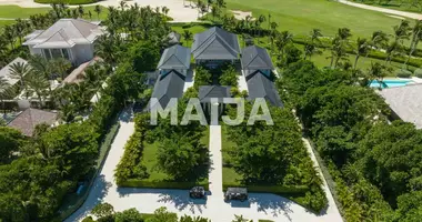 Villa 7 bedrooms with Furnitured, with Air conditioner, with Sea view in Higueey, Dominican Republic