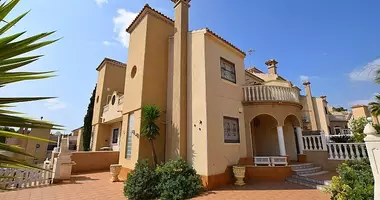 Villa 3 chambres avec Climatiseur, avec Terrasse, avec Cheminée dans Orihuela, Espagne