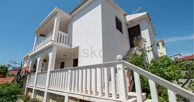 7 room house in Rogoznica, Croatia