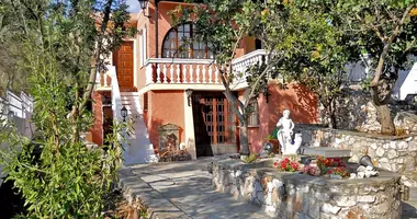 Casa de campo 5 habitaciones en Kalyvia Thorikou, Grecia
