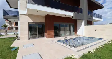 Casa 5 habitaciones en Doesemealti, Turquía