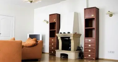 Квартира 4 спальни в Рига, Латвия