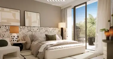 Studio apartment 4 bedrooms in Dubai, United Arab Emirates