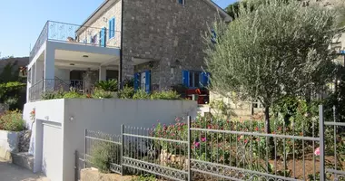 Villa 2 chambres avec Terrasse dans Rijeka-Rezevici, Monténégro