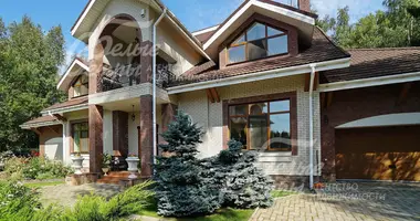 9 room house with Furnitured, with Swimming pool, with Internet in poselenie Pervomayskoe, Russia