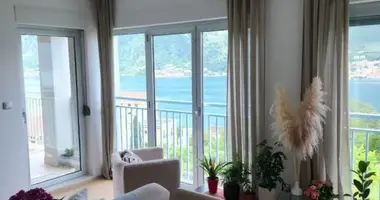 Wohnung 2 Schlafzimmer in Dobrota, Montenegro