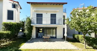 3 bedroom house in Agia Paraskevi, Greece