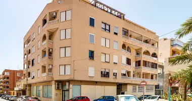 Mieszkanie 3 pokoi w Torrevieja, Hiszpania
