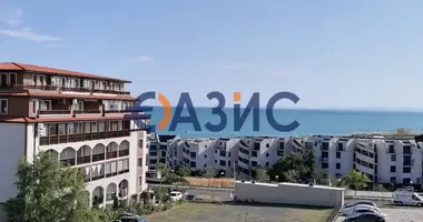 Квартира 3 комнаты в Святой Влас, Болгария