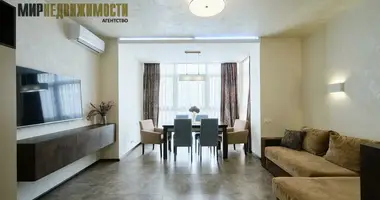 Apartamento 3 habitaciones en Minsk, Bielorrusia