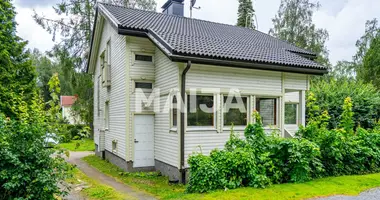 Haus 5 zimmer in Tyry, Finnland