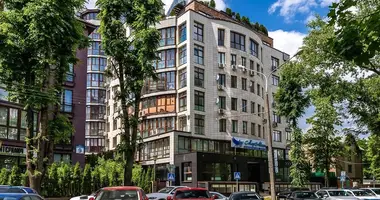 Geschäft 841 m² in Minsk, Weißrussland