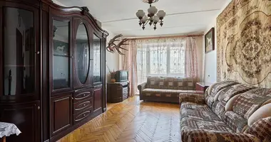 Apartamento 3 habitaciones en Minsk, Bielorrusia