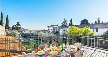 3 bedroom apartment in Toscolano Maderno, Italy