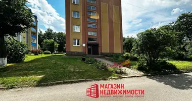 Apartamento 3 habitaciones en Viercialiski, Bielorrusia