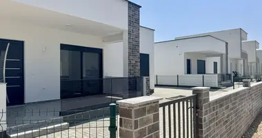 2 bedroom house in Donji Stoj Shtoji i Poshtem, Montenegro