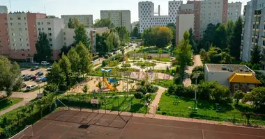 Квартира 3 комнаты в Варшава, Польша