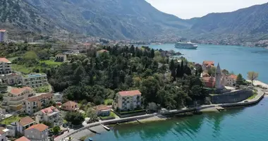 2 bedroom apartment in Prcanj, Montenegro