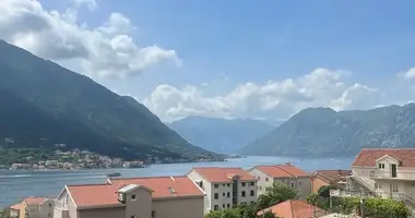 Apartamento 2 habitaciones en Dobrota, Montenegro