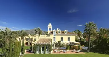 Villa  mit Möbliert, mit Garten, mit Am Meer in Marbella, Spanien