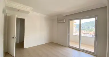 Duplex 4 rooms with parking, with sea view, with swimming pool in Alanya, Turkey