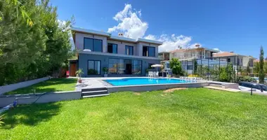 Villa 5 bedrooms with Sea view, with Garden, with Alarm system in Karavas, Northern Cyprus