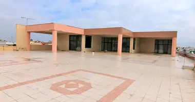 Comercial 1 habitación con furnishings en Peraia, Grecia
