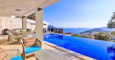 Villa 6 Zimmer mit Balkon, mit Klimaanlage, mit Meerblick in Kalkan, Türkei