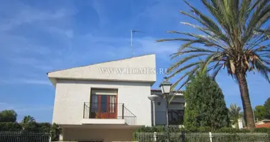 Villa 4 bedrooms with Furnitured, with Garage, with Garden in Spain