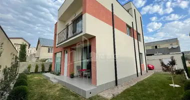 Villa 3 bedrooms with Furnitured, with Central heating, with Asphalted road in Tbilisi, Georgia