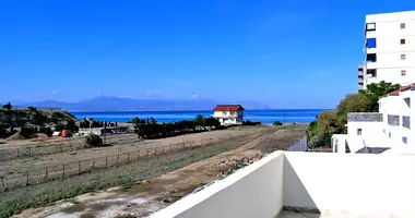Szeregowiec 3 pokoi z Widok na morze, z Widok na góry w Municipality of Loutraki and Agioi Theodoroi, Grecja