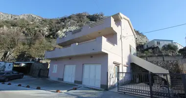 Casa 7 habitaciones en Kotor, Montenegro
